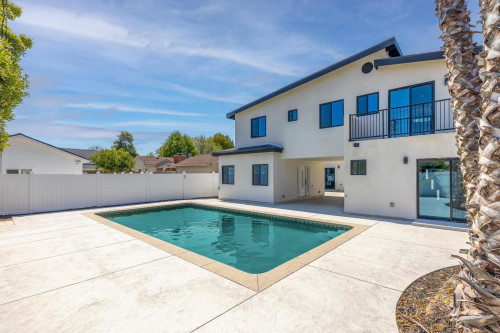 Residential Premium Image