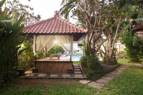 Residential Premium Image