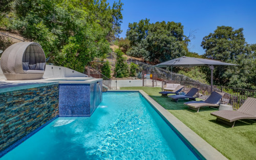 Residential Premium Image