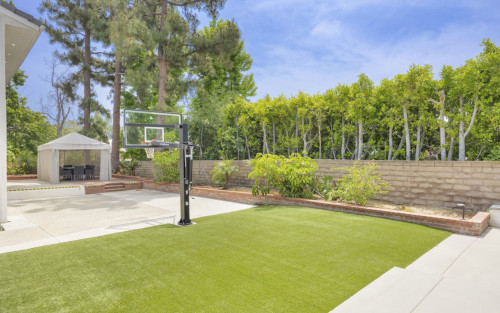 Residential Premium Image