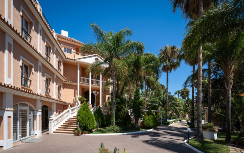 Residential Premium Main Image