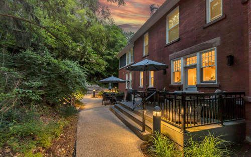 Residential Premium Image