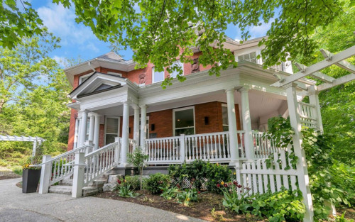 Residential Premium Main Image