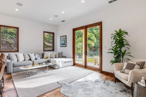 Residential Premium Image