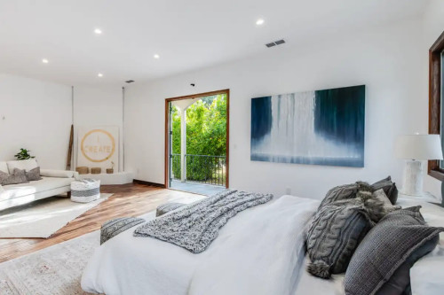 Residential Premium Image