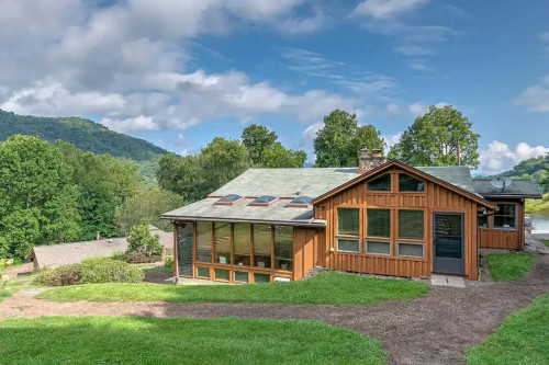 Residential Premium Main Image