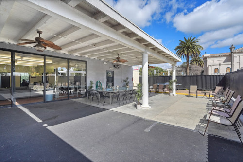 Residential Premium Main Image