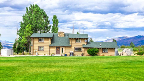 Residential Premium Image