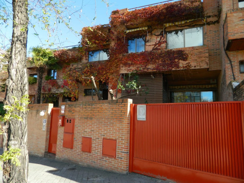 Residential Premium Image