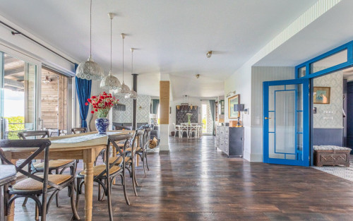 Residential Premium Image
