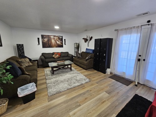 Residential Premium Main Image