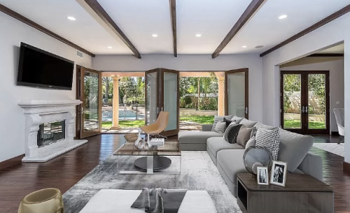 Residential Premium Image
