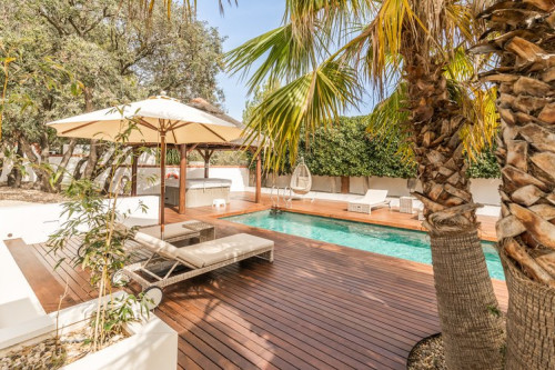 Residential Premium Image