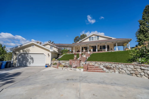 Residential Premium Image