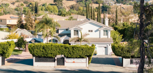 Residential Premium Main Image