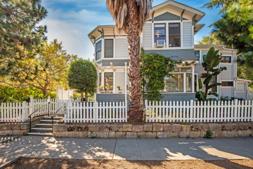 Residential Premium Image