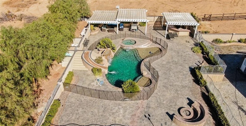 Residential Premium Image