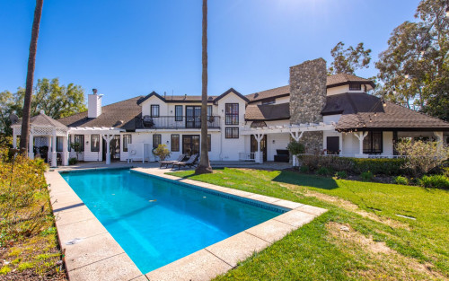 Residential Premium Image