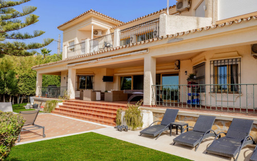 Residential Premium Image