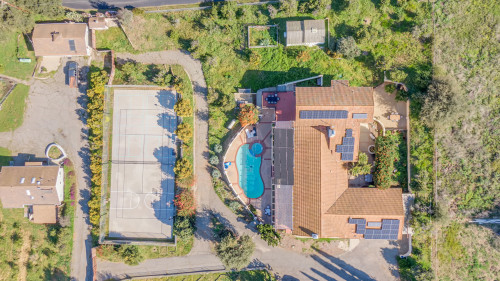 Residential Premium Image