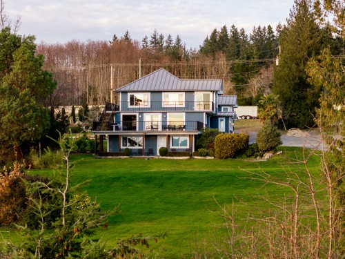 Residential Premium Image