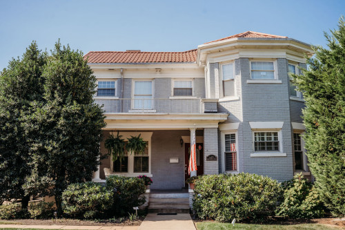 Residential Premium Image
