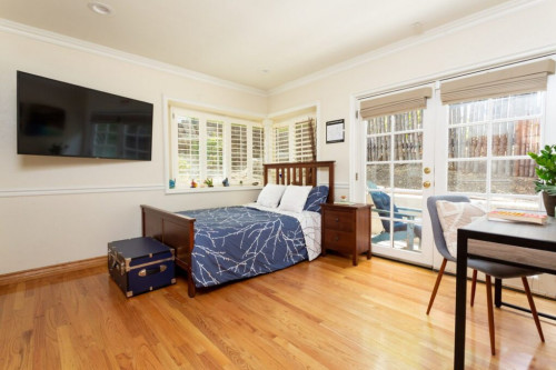 Residential Premium Image