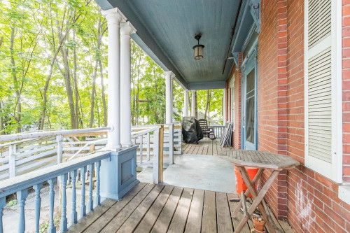 Residential Premium Image