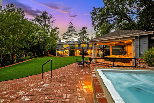 Residential Premium Image