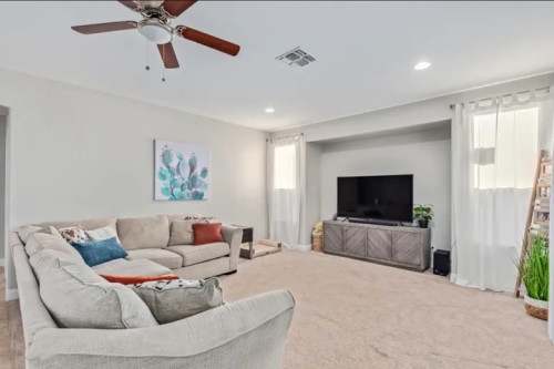 Residential Premium Image