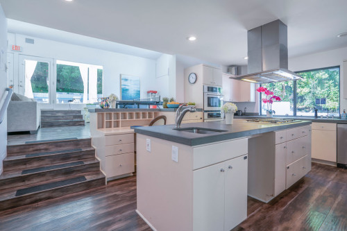 Residential Premium Image