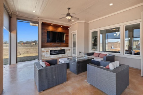 Residential Premium Image