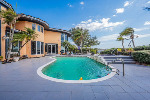 Residential Premium Image