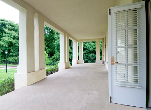Residential Premium Image