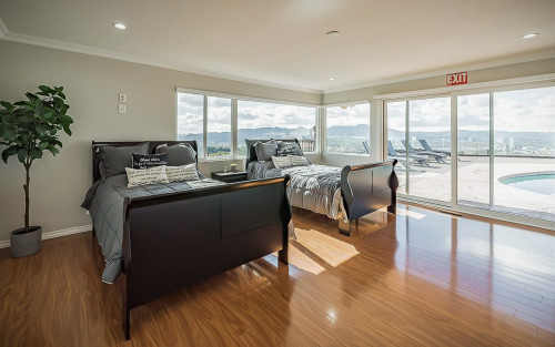 Residential Premium Image