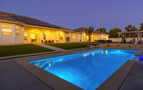 Residential Premium Image