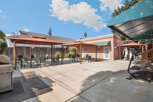 Residential Premium Image
