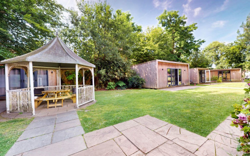 Residential Premium Main Image