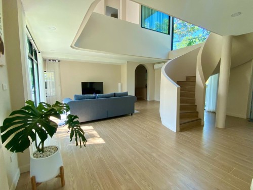 Residential Premium Image