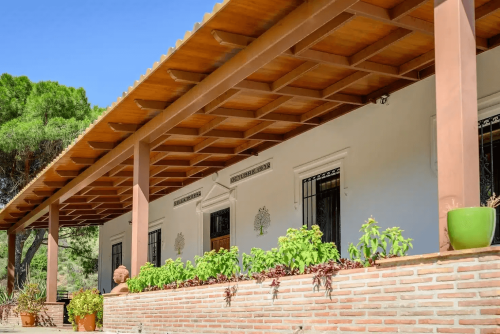 Residential Premium Main Image