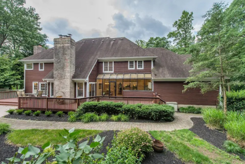 Residential Premium Image