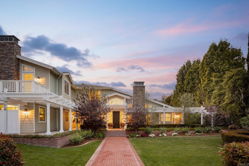Residential Premium Image