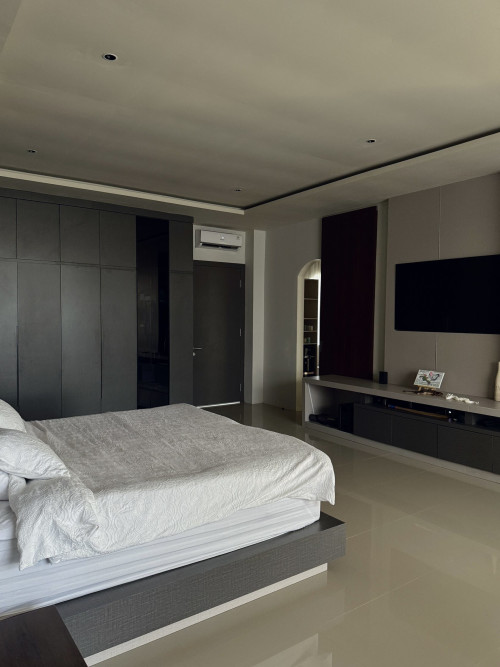 Residential Premium Image