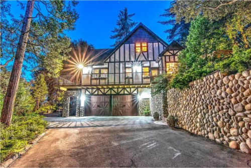 Residential Premium Main Image