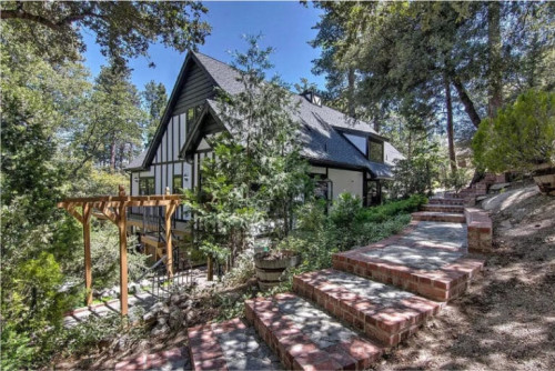 Residential Premium Image