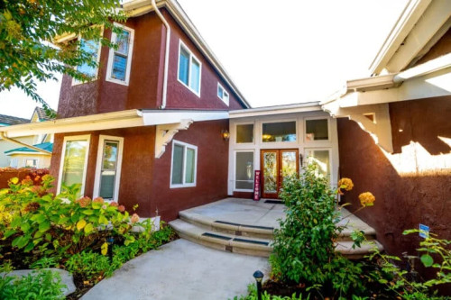 Residential Premium Main Image