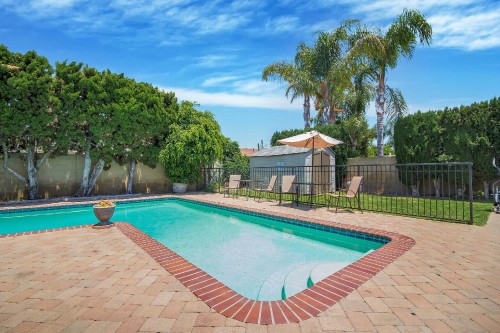 Residential Premium Image