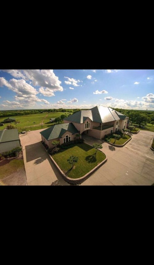 Residential Premium Image