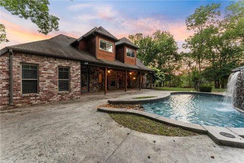 Residential Premium Main Image