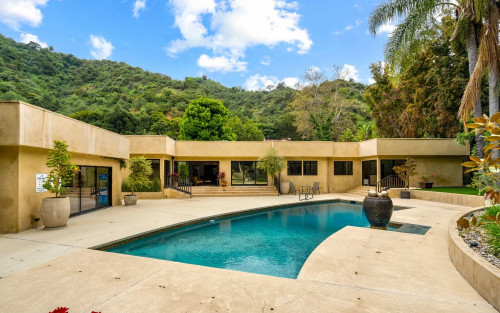 Residential Premium Main Image